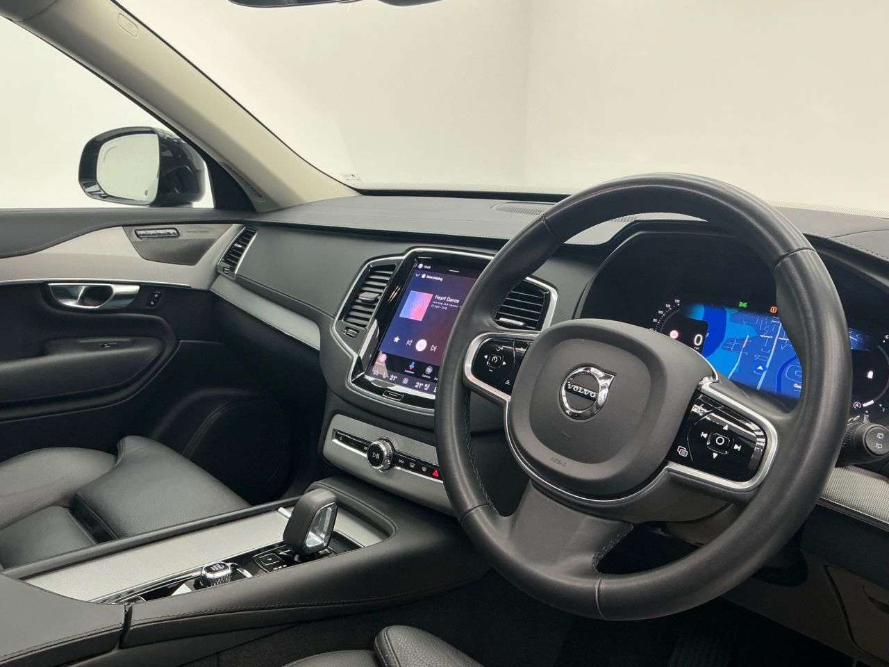 2023 VOLVO XC90 2023 VOLVO XC90
