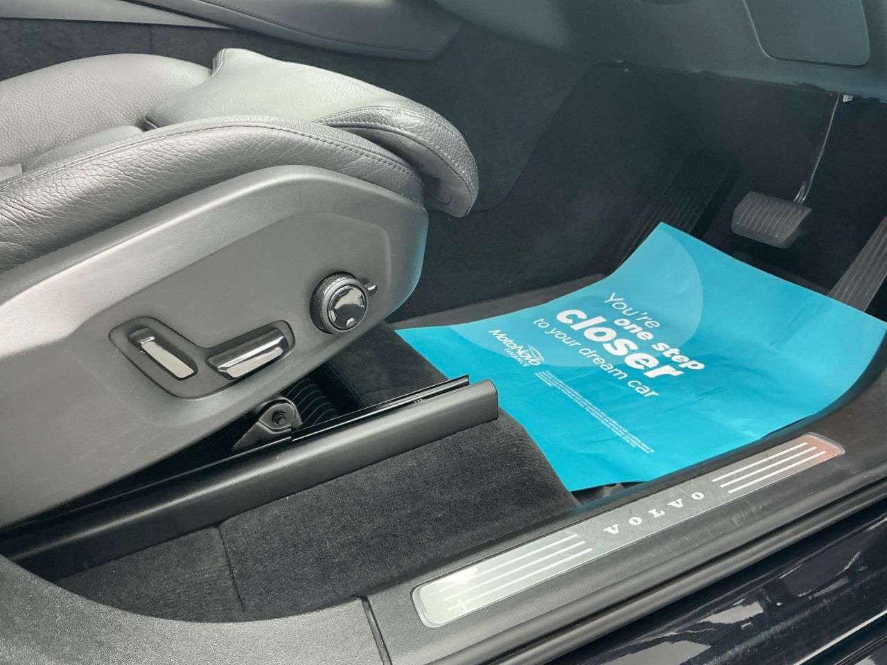 2023 VOLVO XC90 2023 VOLVO XC90