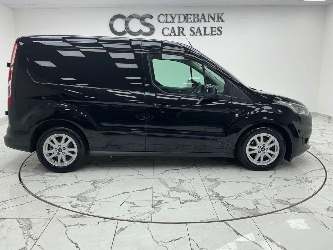 A 2018 FORD TRANSIT CONNECT 1.5 200 EcoBlue Limited Panel Van 5dr Diesel Manual L1 Euro 6 (s/s) (120 ps A 2018 FORD TRANSIT CONNECT 1.5 200 EcoBlue Limited Panel Van 5dr Diesel Manual L1 Euro 6 (s/s) (120 ps