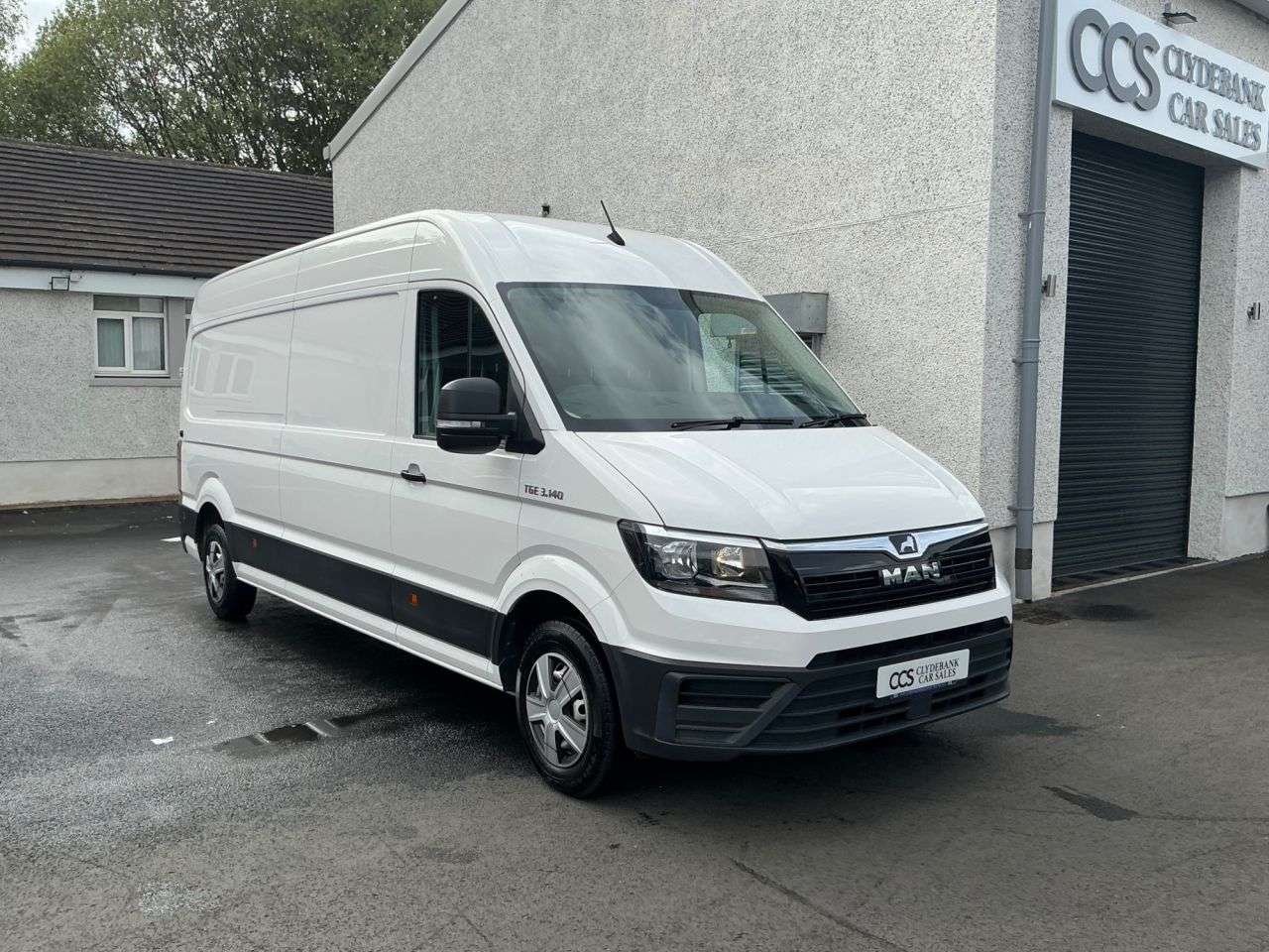 A 2022 MAN TGE 2.0 3140d LION XS Panel Van 5dr Diesel Manual FWD LWB High Roof Euro 6 (s/s A 2022 MAN TGE 2.0 3140d LION XS Panel Van 5dr Diesel Manual FWD LWB High Roof Euro 6 (s/s