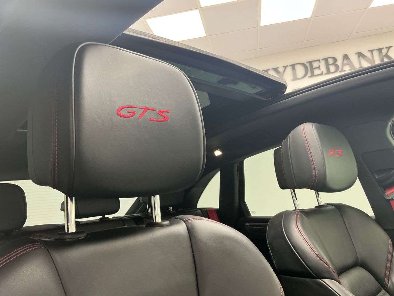 2022 PORSCHE MACAN 2022 PORSCHE MACAN