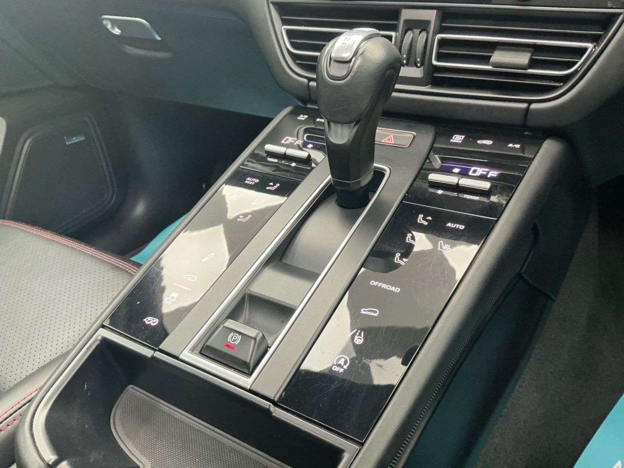2022 PORSCHE MACAN 2022 PORSCHE MACAN