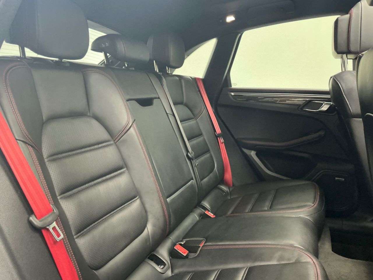 2022 PORSCHE MACAN 2022 PORSCHE MACAN