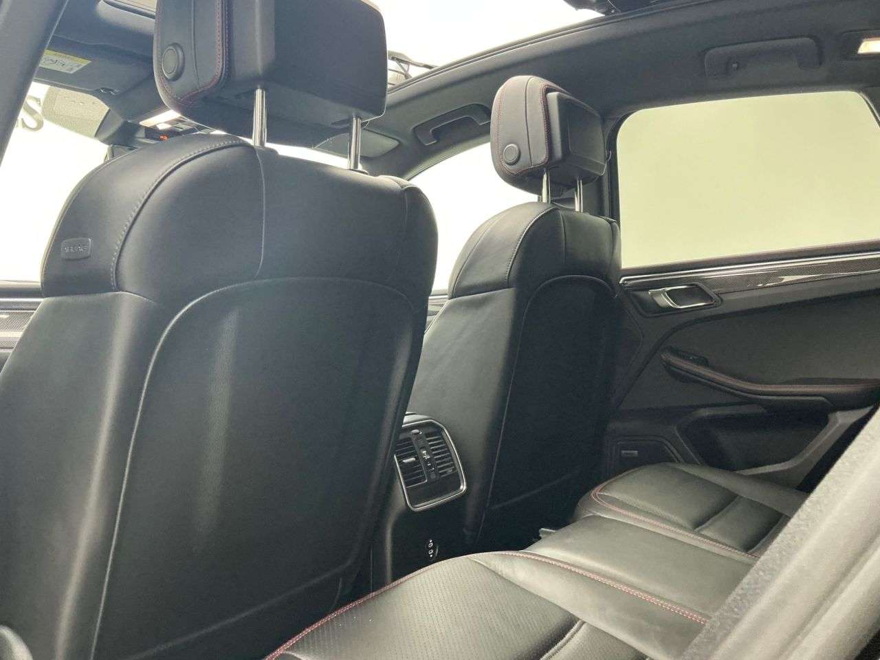 2022 PORSCHE MACAN 2022 PORSCHE MACAN