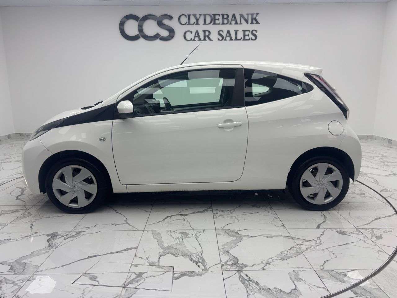 2017 TOYOTA AYGO 2017 TOYOTA AYGO