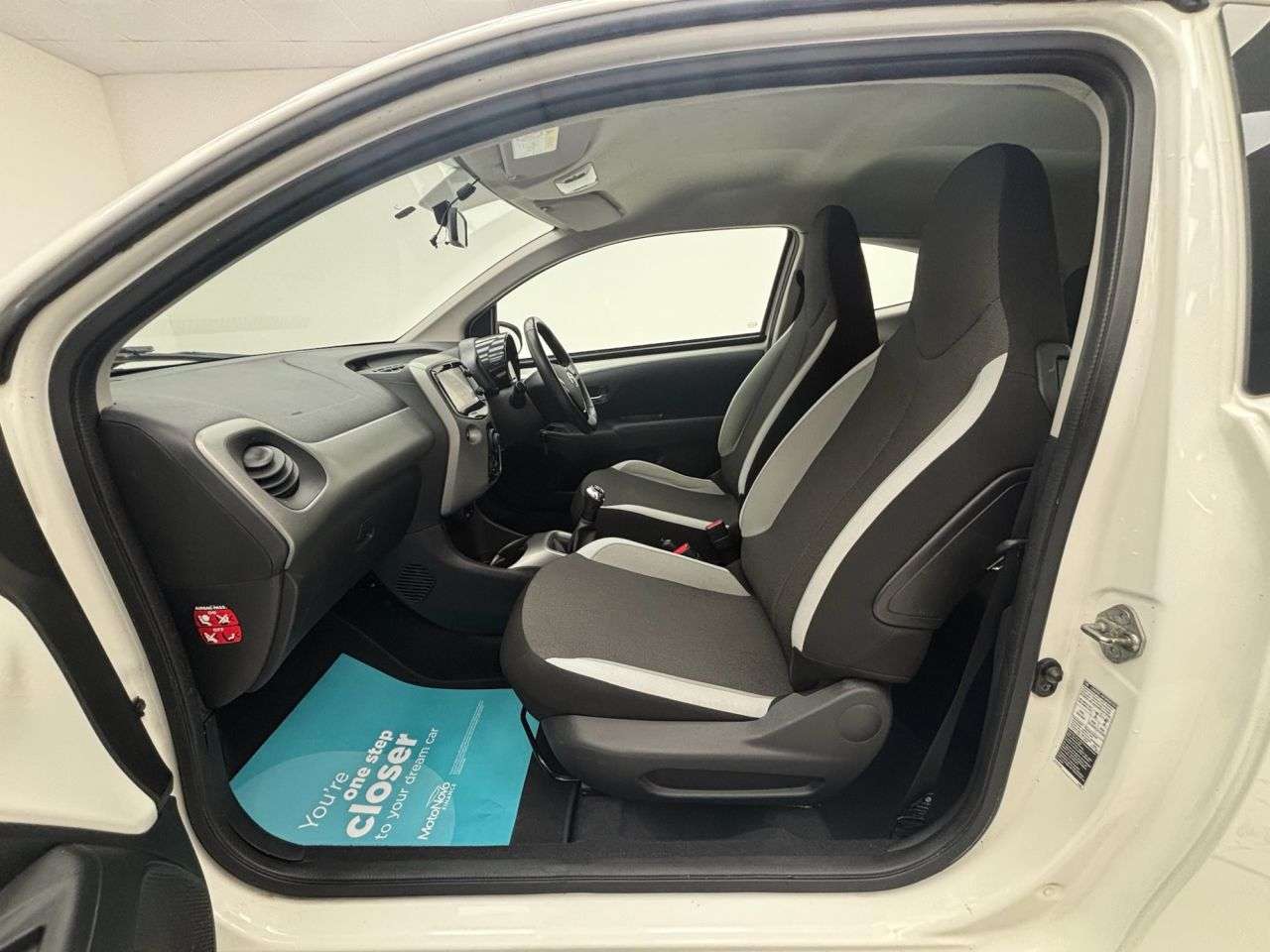 2017 TOYOTA AYGO 2017 TOYOTA AYGO