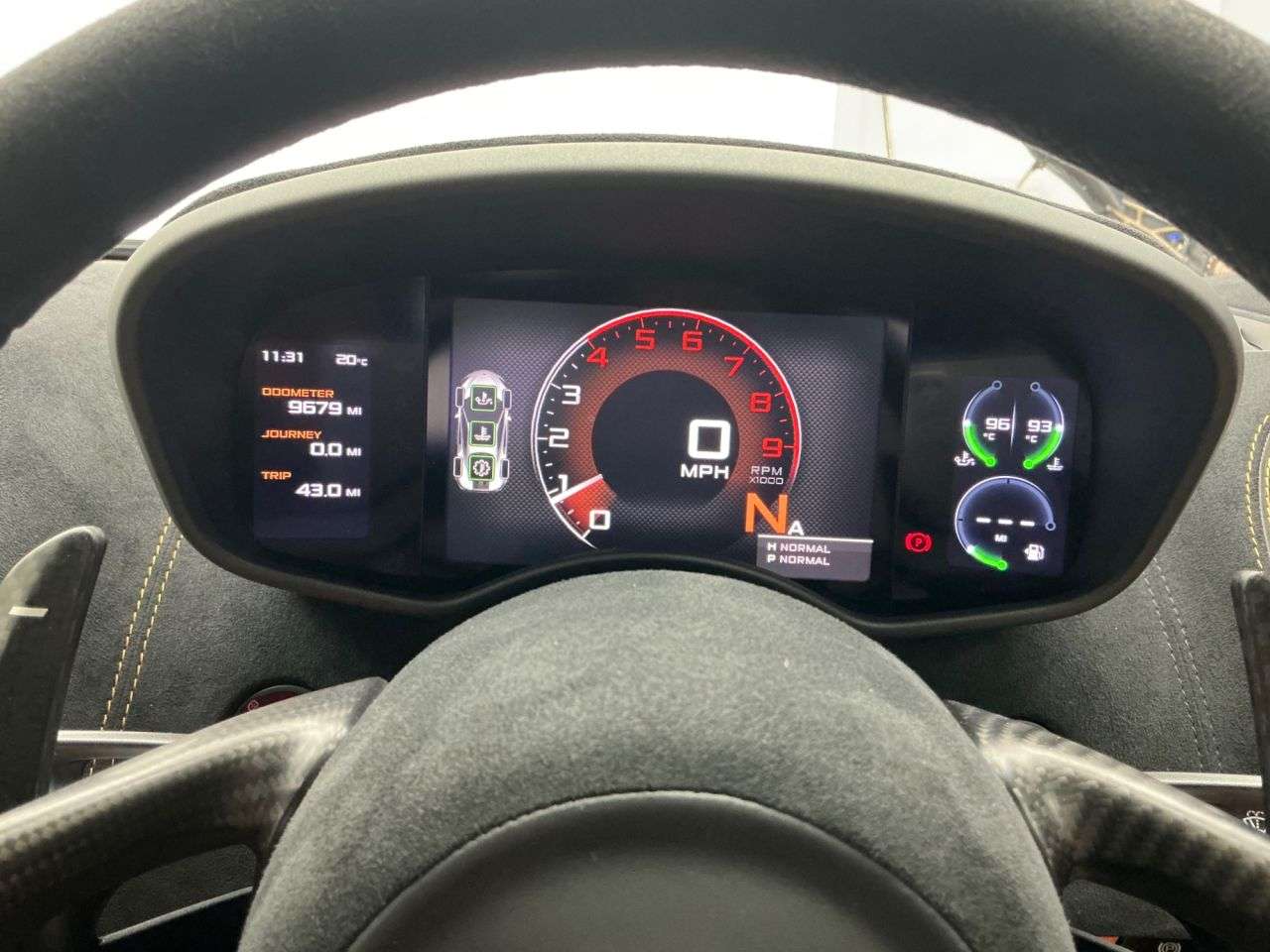 2017 MCLAREN 570S 2017 MCLAREN 570S