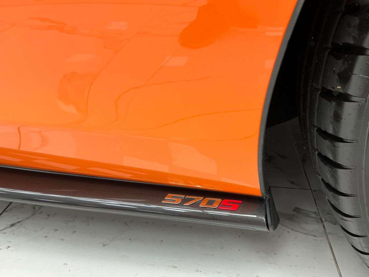 2017 MCLAREN 570S 2017 MCLAREN 570S