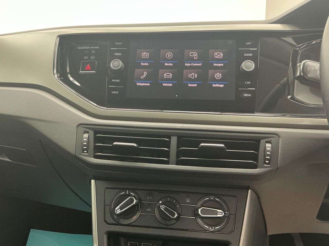 2019 VOLKSWAGEN POLO 2019 VOLKSWAGEN POLO