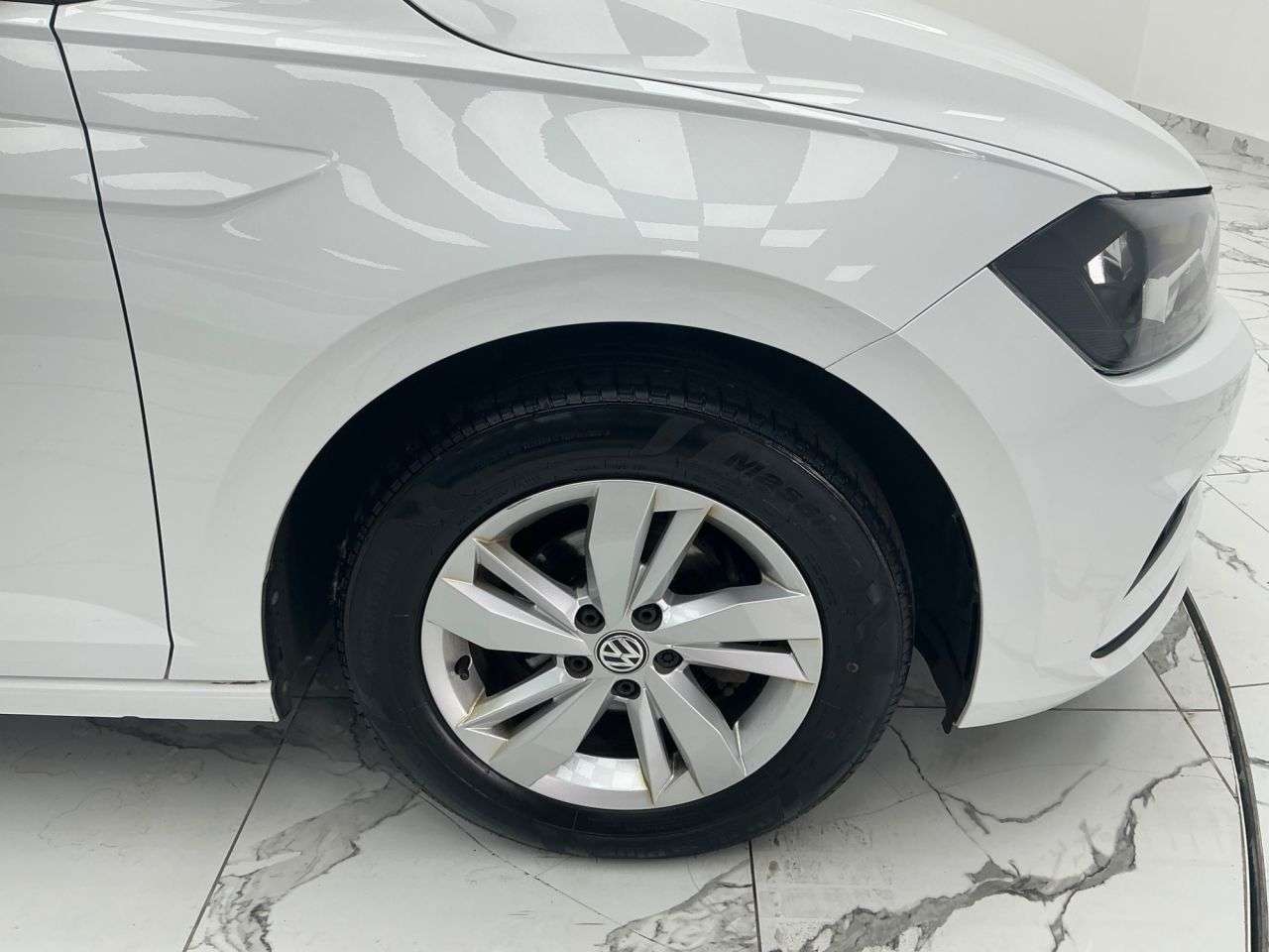 2019 VOLKSWAGEN POLO 2019 VOLKSWAGEN POLO