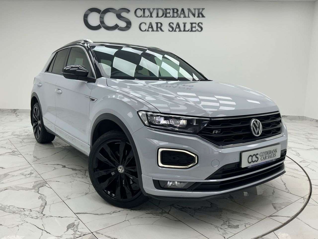 A 2020 VOLKSWAGEN T-ROC 1.5 TSI GPF EVO R-Line SUV 5dr Petrol Manual Euro 6 (s/s) (150 ps) 2 Keys S A 2020 VOLKSWAGEN T-ROC 1.5 TSI GPF EVO R-Line SUV 5dr Petrol Manual Euro 6 (s/s) (150 ps) 2 Keys S