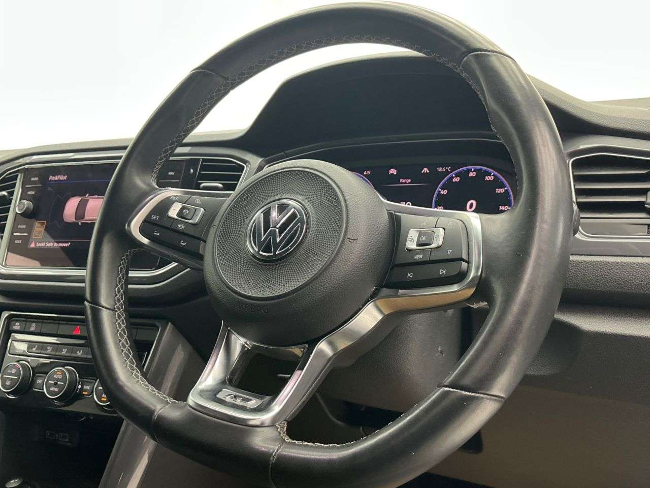 2020 VOLKSWAGEN T-ROC 2020 VOLKSWAGEN T-ROC