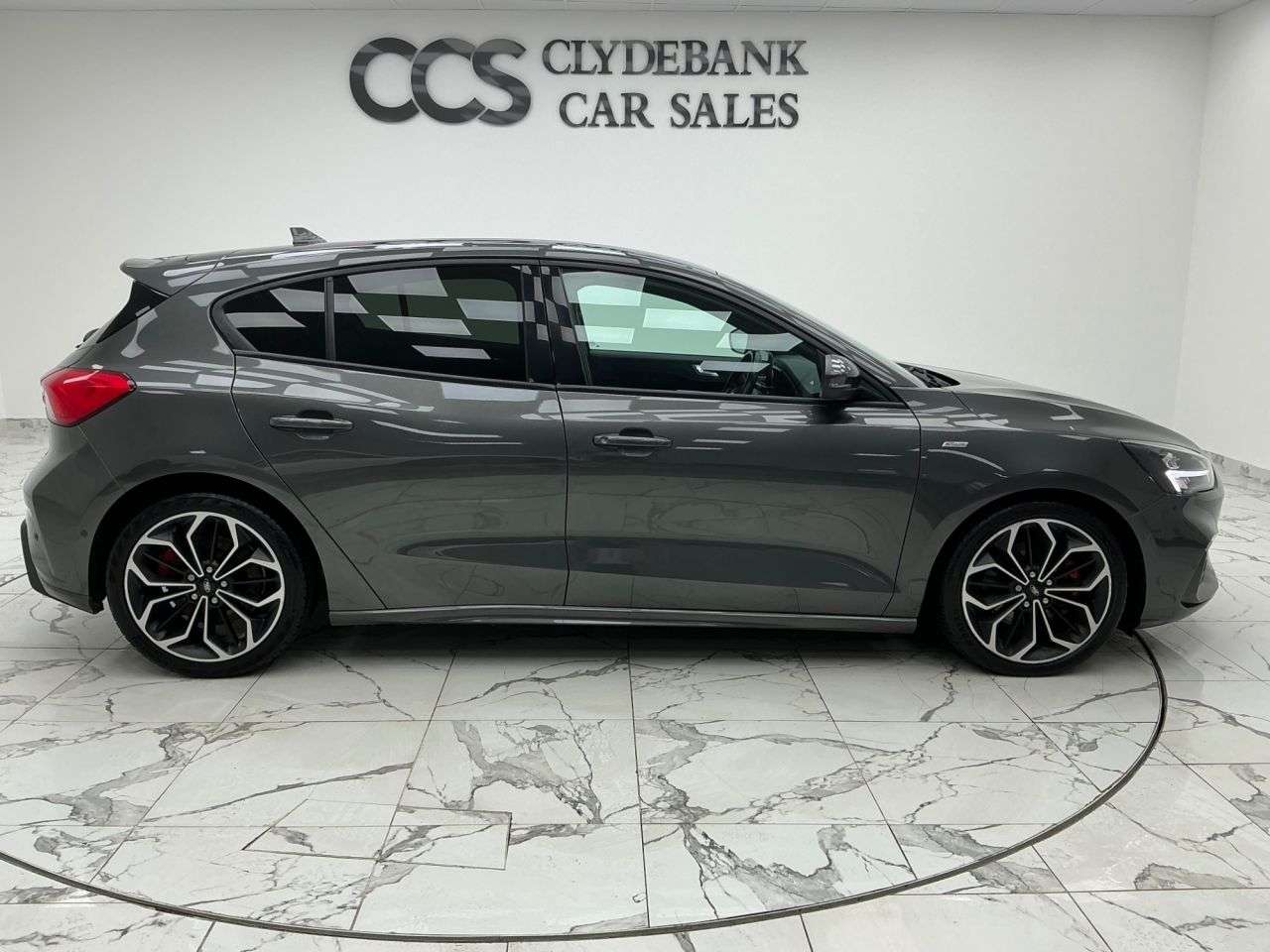 A 2019 FORD FOCUS 2.0 EcoBlue ST-Line X Hatchback 5dr Diesel Manual Euro 6 (s/s) (150 ps) Ser A 2019 FORD FOCUS 2.0 EcoBlue ST-Line X Hatchback 5dr Diesel Manual Euro 6 (s/s) (150 ps) Ser