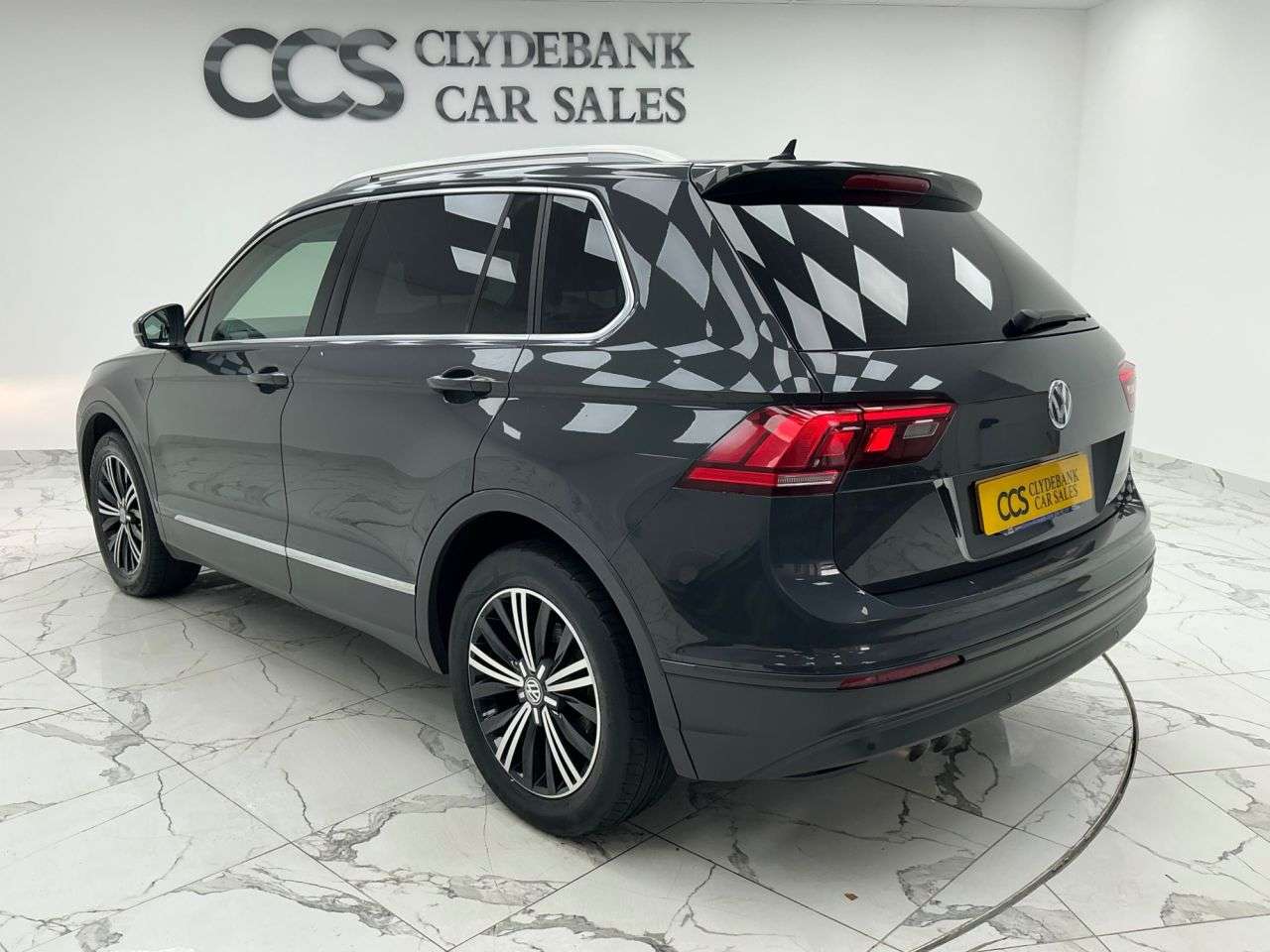 2017 VOLKSWAGEN TIGUAN 2017 VOLKSWAGEN TIGUAN