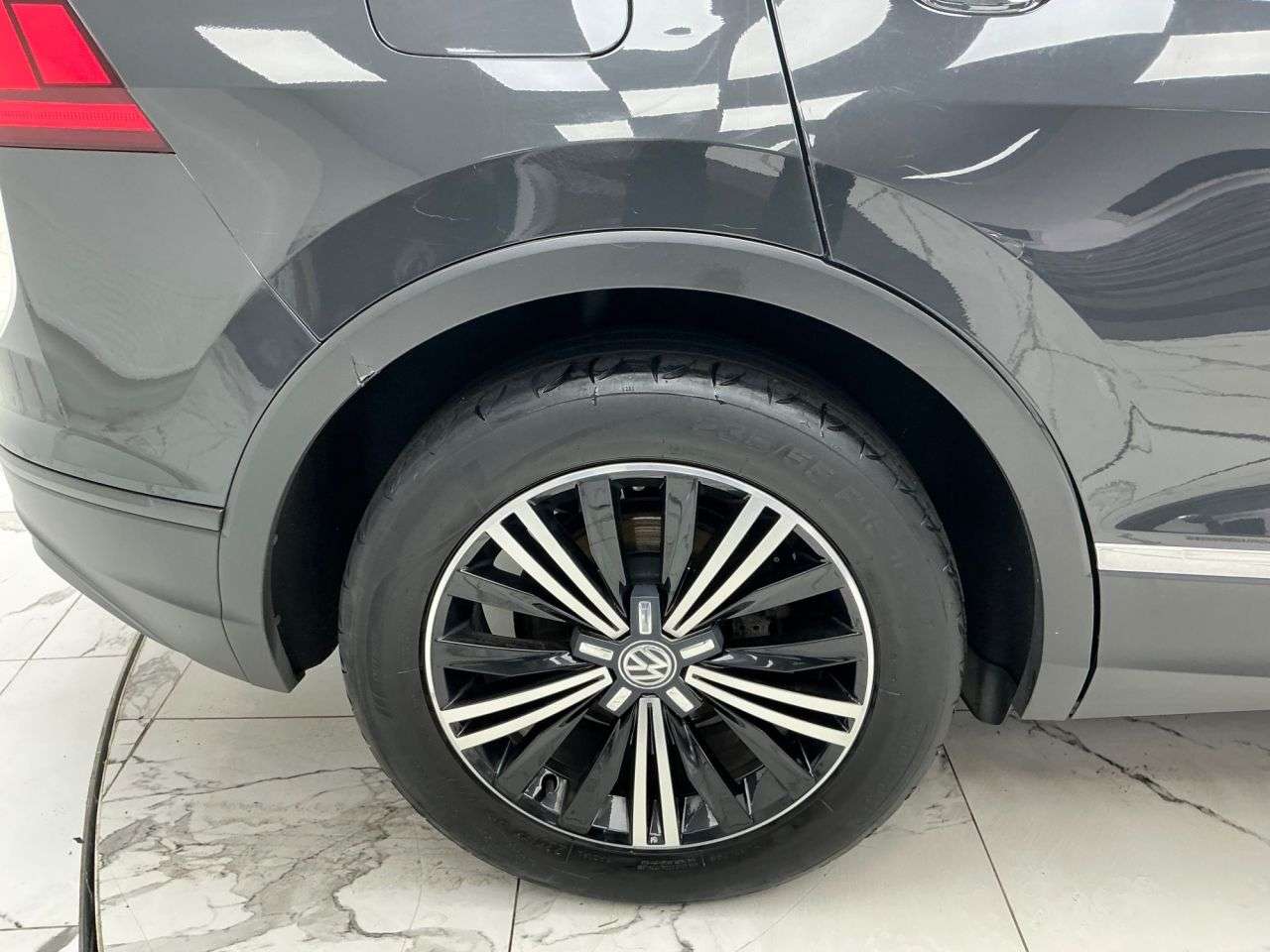 2017 VOLKSWAGEN TIGUAN 2017 VOLKSWAGEN TIGUAN