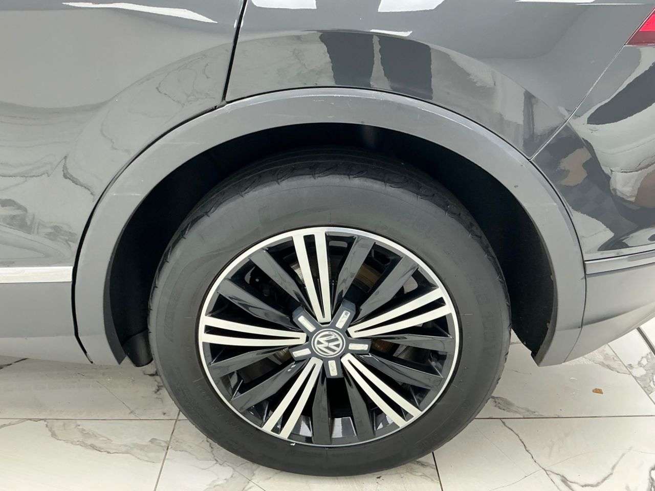 2017 VOLKSWAGEN TIGUAN 2017 VOLKSWAGEN TIGUAN