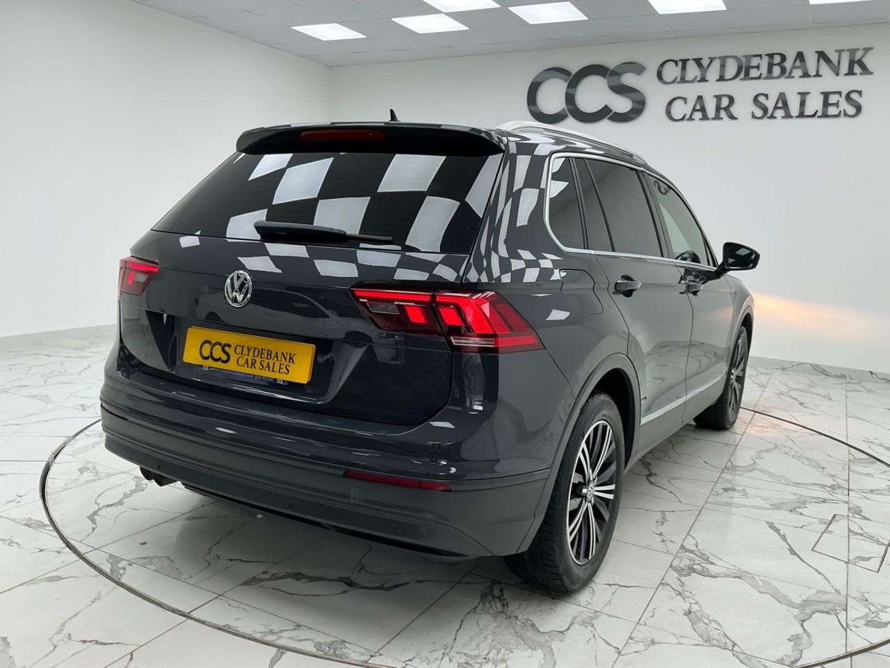2017 VOLKSWAGEN TIGUAN 2017 VOLKSWAGEN TIGUAN