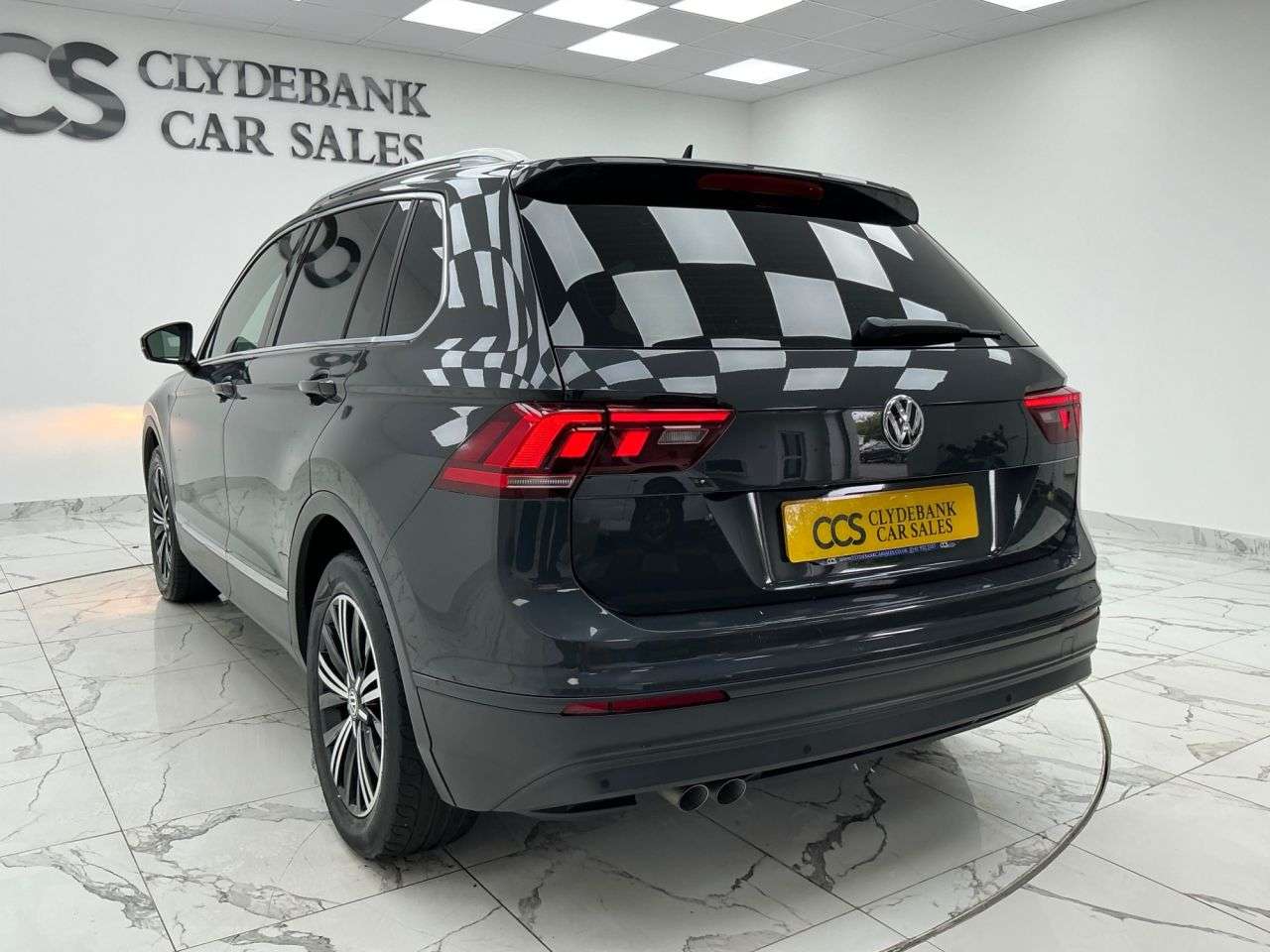 2017 VOLKSWAGEN TIGUAN 2017 VOLKSWAGEN TIGUAN
