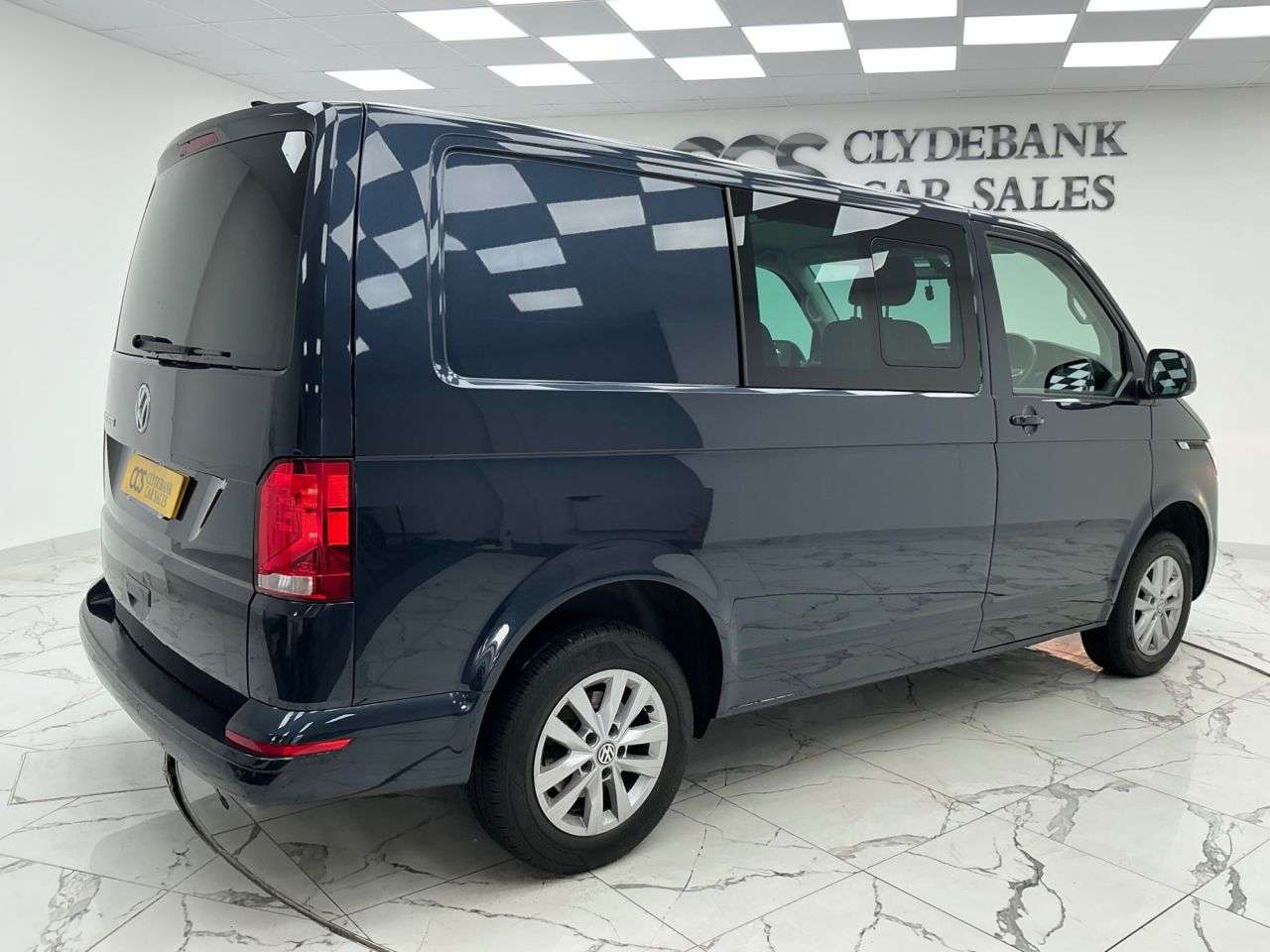 A 2022 VOLKSWAGEN TRANSPORTER 2.0 TDI T30 Highline Kombi Double Cab 5dr Diesel Manual FWD SWB Euro 6 (s/s A 2022 VOLKSWAGEN TRANSPORTER 2.0 TDI T30 Highline Kombi Double Cab 5dr Diesel Manual FWD SWB Euro 6 (s/s