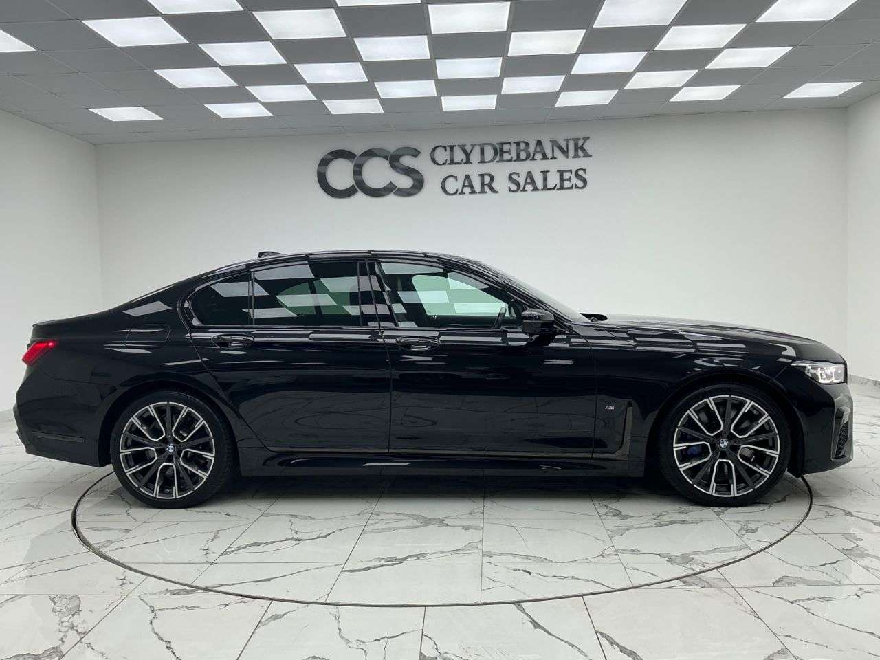 A 2022 BMW 7 SERIES 3.0 730d MHT M Sport Saloon 4dr Diesel Hybrid Auto Euro 6 (s/s) (286 ps) Fu A 2022 BMW 7 SERIES 3.0 730d MHT M Sport Saloon 4dr Diesel Hybrid Auto Euro 6 (s/s) (286 ps) Fu