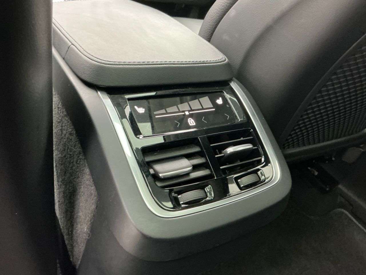 2024 VOLVO XC90 2024 VOLVO XC90