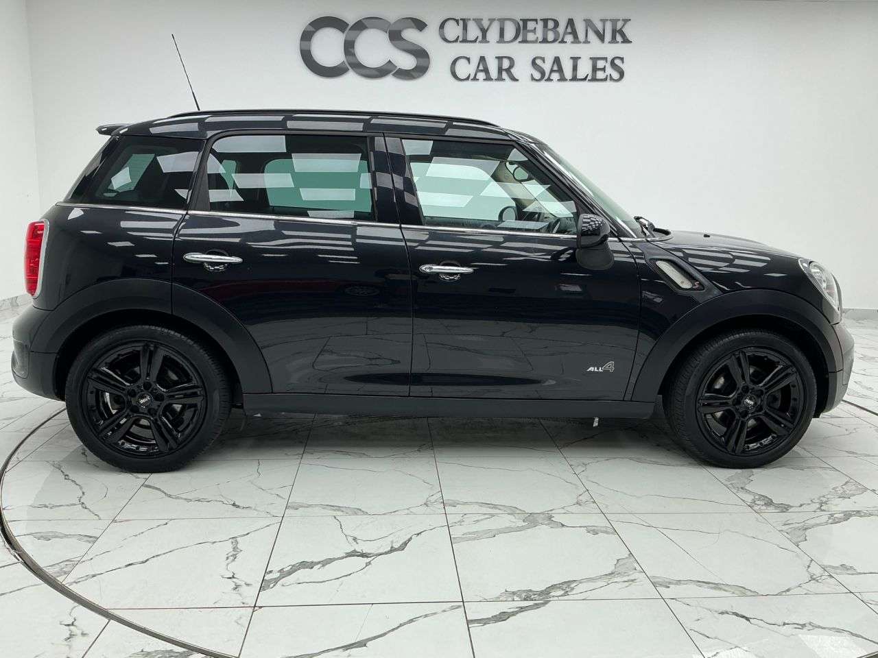 A 2011 MINI COUNTRYMAN 1.6 Cooper S SUV 5dr Petrol Steptronic ALL4 Euro 5 (184 ps) Media Pack A 2011 MINI COUNTRYMAN 1.6 Cooper S SUV 5dr Petrol Steptronic ALL4 Euro 5 (184 ps) Media Pack