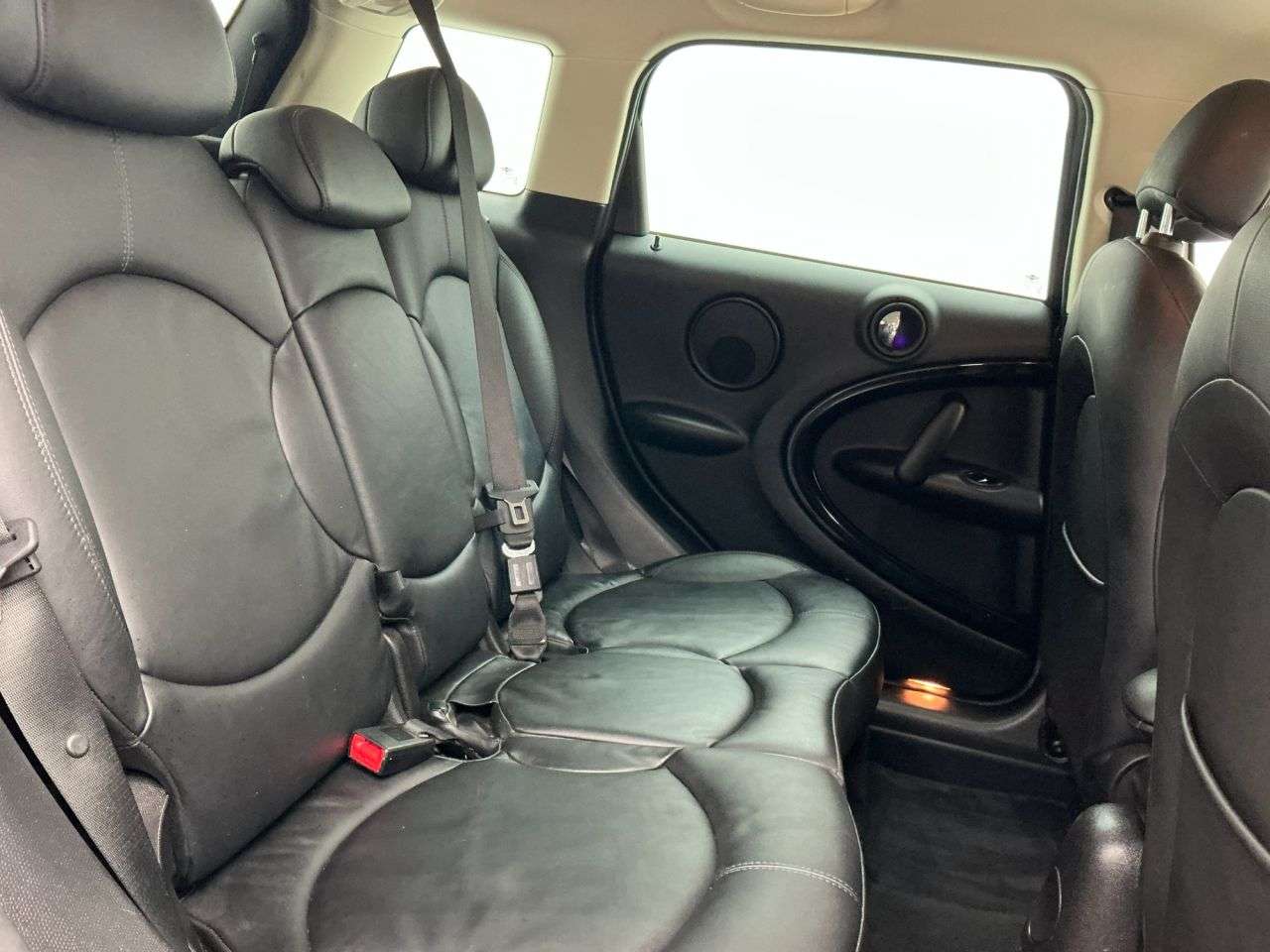 2011 MINI COUNTRYMAN 2011 MINI COUNTRYMAN