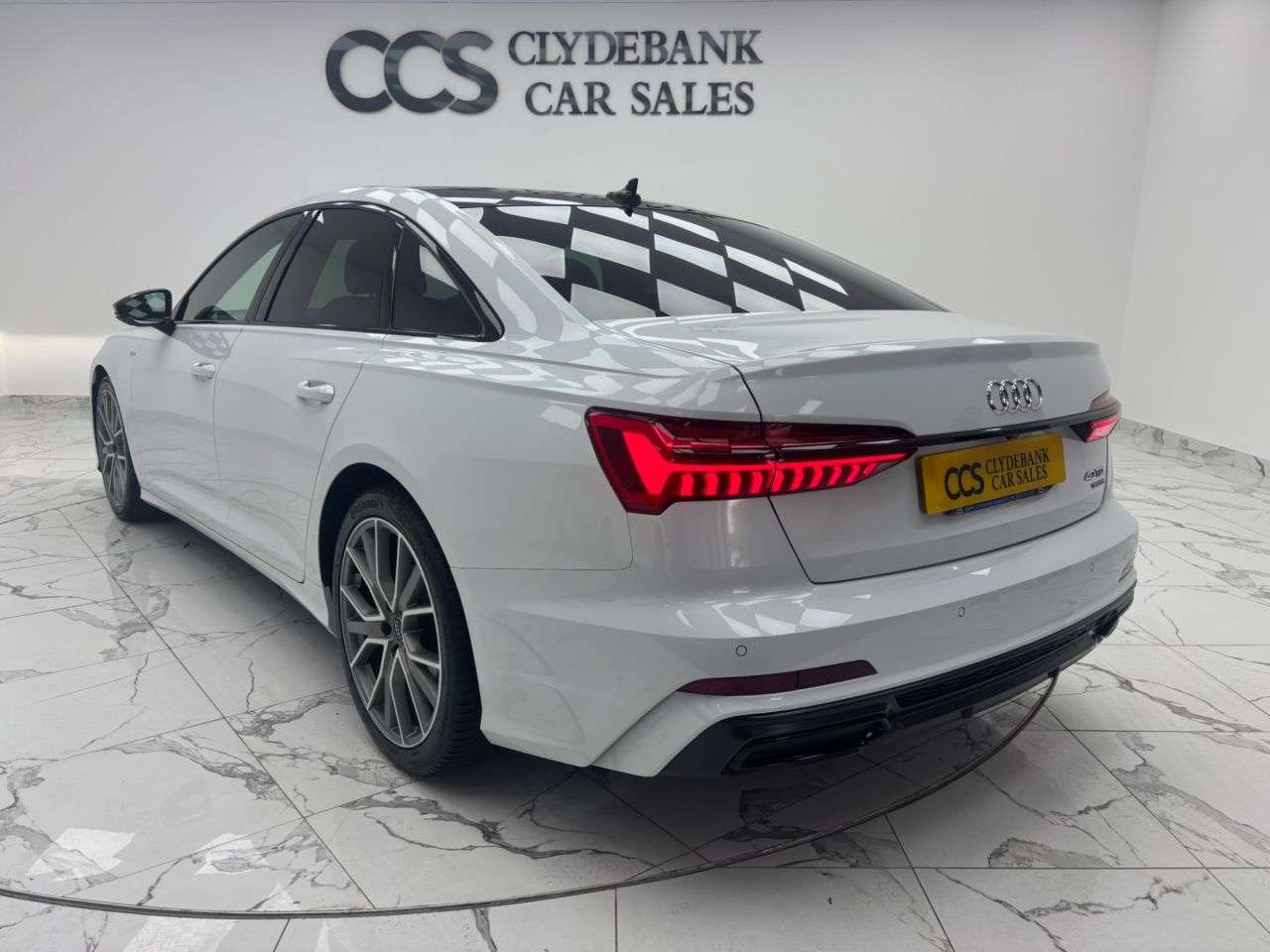 A 2020 AUDI A6 SALOON 2.0 TDI 40 Black Edition Saloon 4dr Diesel S Tronic Euro 6 (s/s) (204 ps) 2 A 2020 AUDI A6 SALOON 2.0 TDI 40 Black Edition Saloon 4dr Diesel S Tronic Euro 6 (s/s) (204 ps) 2