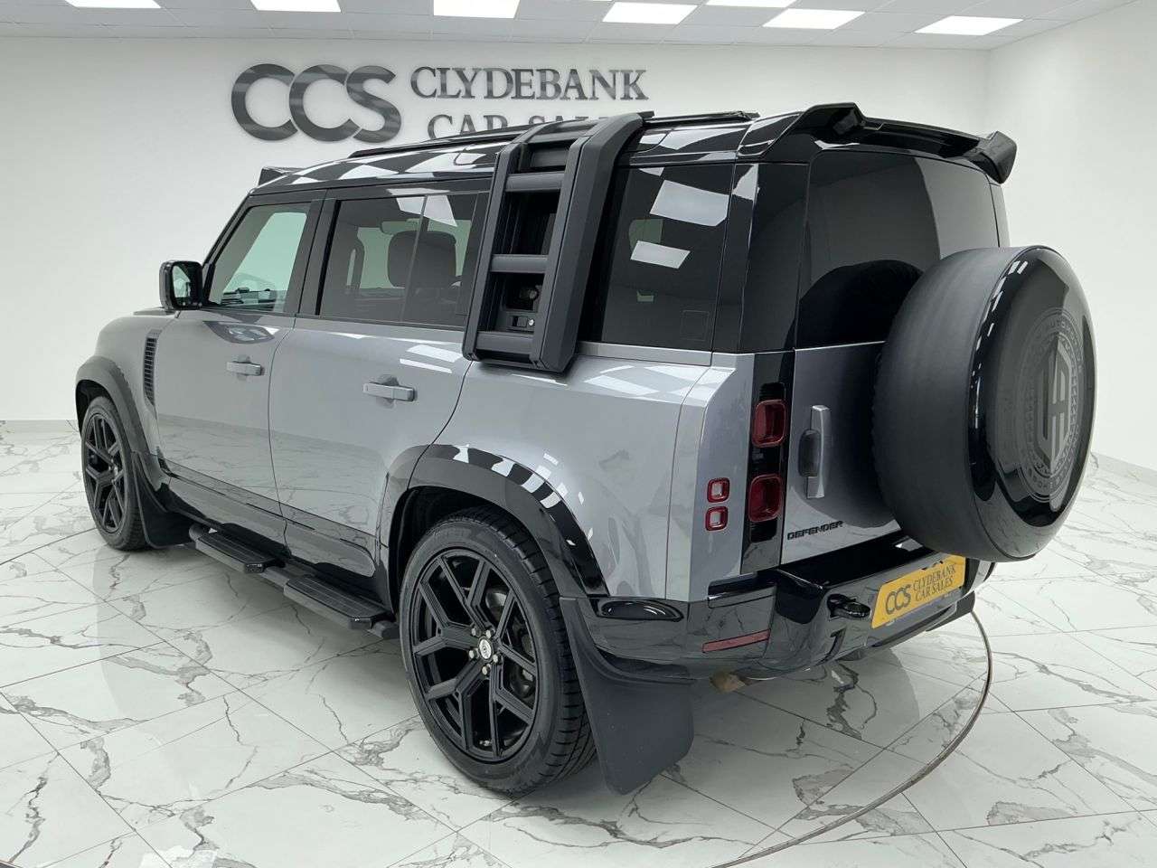 2022 LAND ROVER DEFENDER 110 2022 LAND ROVER DEFENDER 110