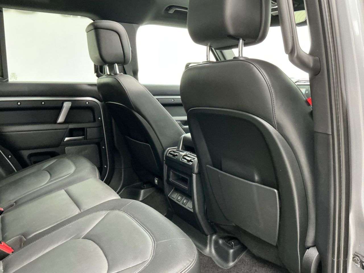 2022 LAND ROVER DEFENDER 110 2022 LAND ROVER DEFENDER 110