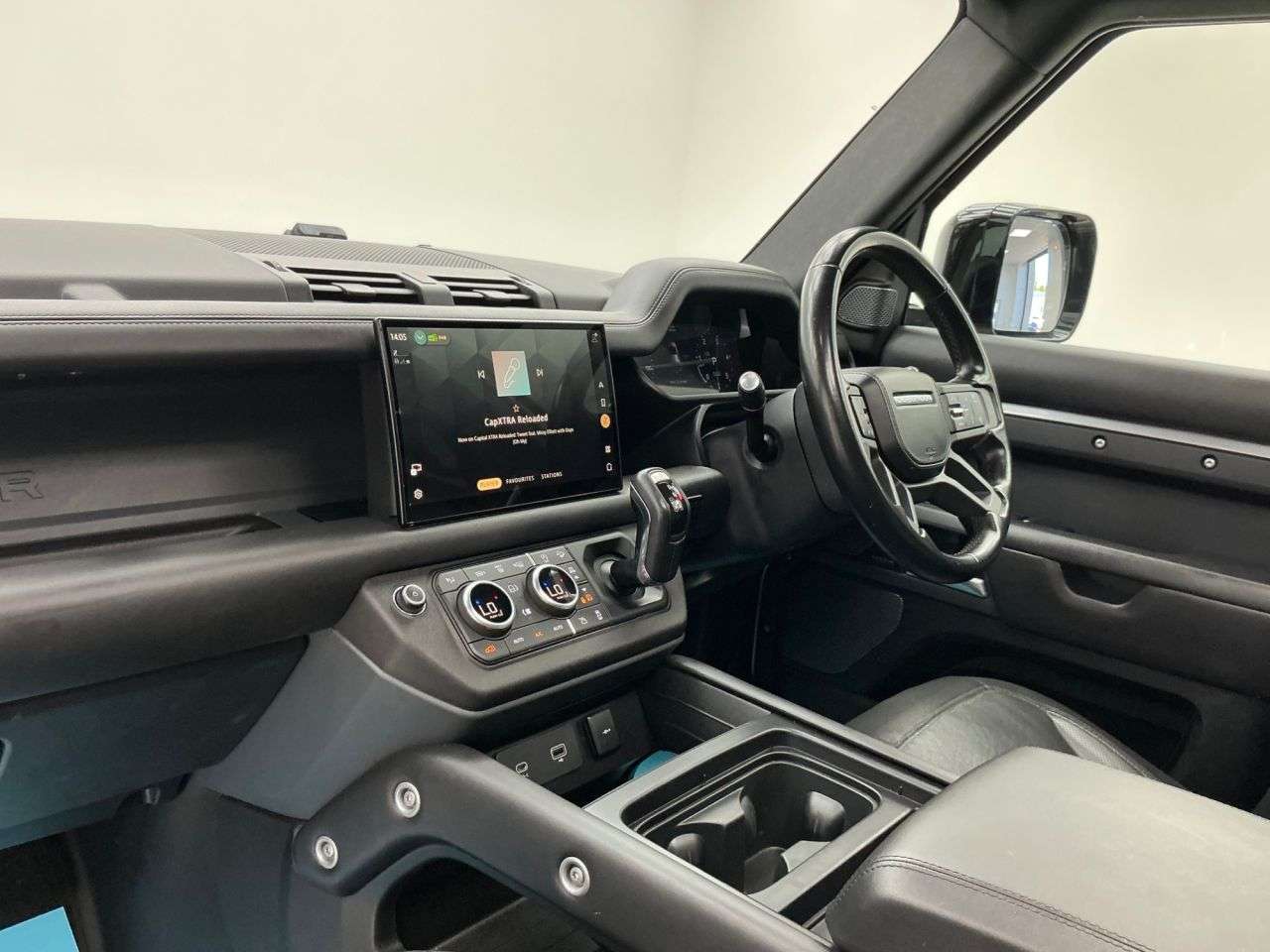2022 LAND ROVER DEFENDER 110 2022 LAND ROVER DEFENDER 110
