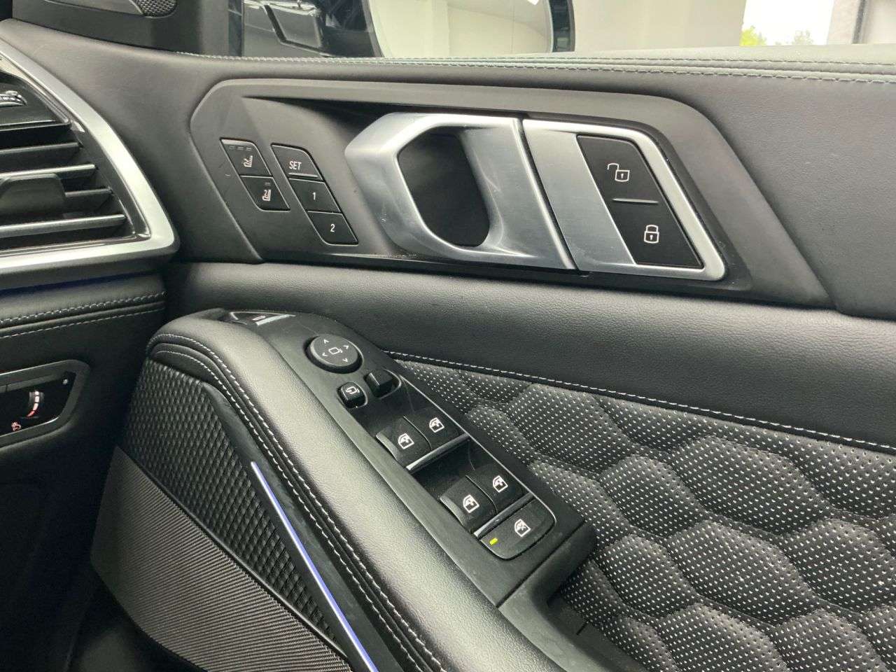 2020 BMW X5 M 2020 BMW X5 M