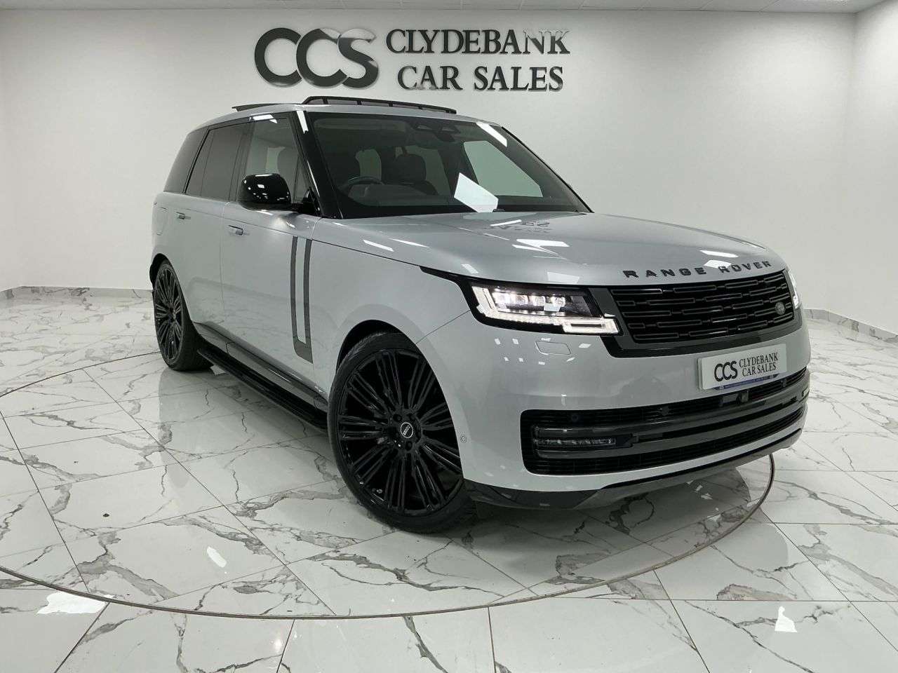 A 2024 LAND ROVER RANGE ROVER 3.0 D350 MHEV SE SUV 5dr Diesel Auto 4WD Euro 6 (s/s) (350 ps) A 2024 LAND ROVER RANGE ROVER 3.0 D350 MHEV SE SUV 5dr Diesel Auto 4WD Euro 6 (s/s) (350 ps)