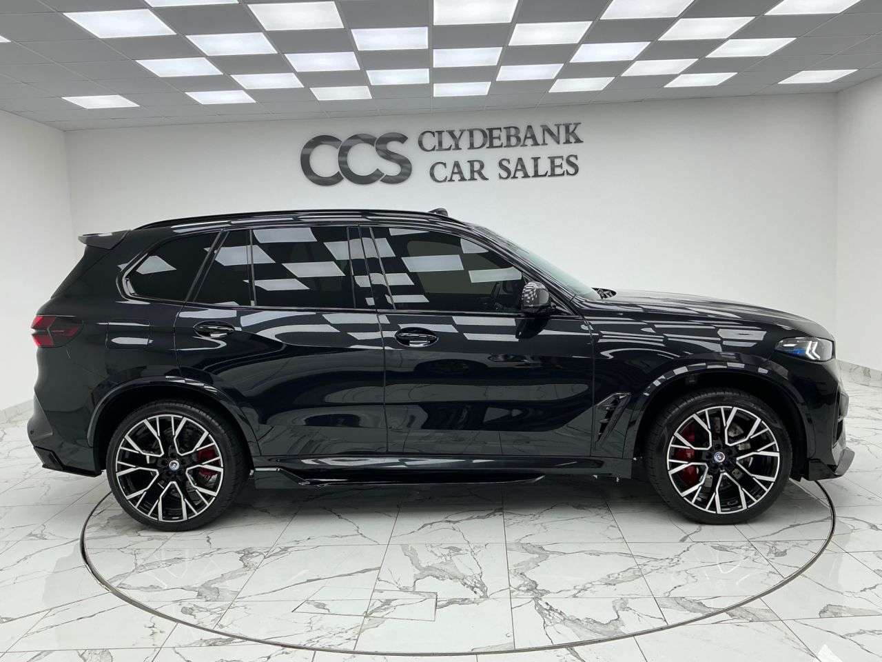 A 2022 BMW X5 M 4.4i V8 Competition SUV 5dr Petrol Auto xDrive Euro 6 (s/s) (625 ps) Sky Lo A 2022 BMW X5 M 4.4i V8 Competition SUV 5dr Petrol Auto xDrive Euro 6 (s/s) (625 ps) Sky Lo