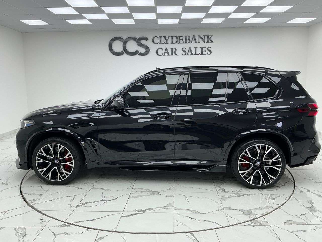 2022 BMW X5 M 2022 BMW X5 M