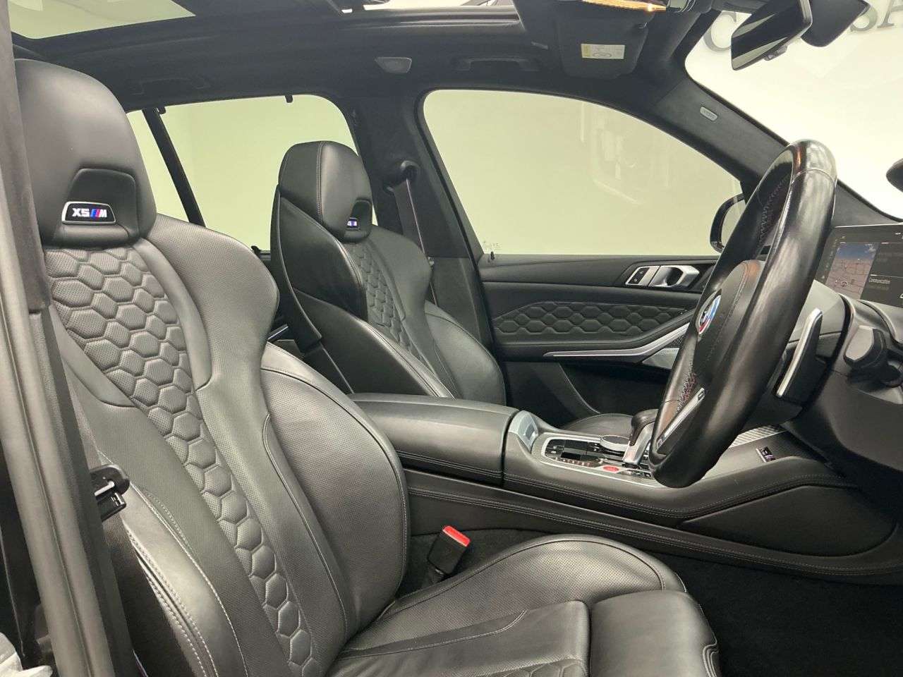 2022 BMW X5 M 2022 BMW X5 M