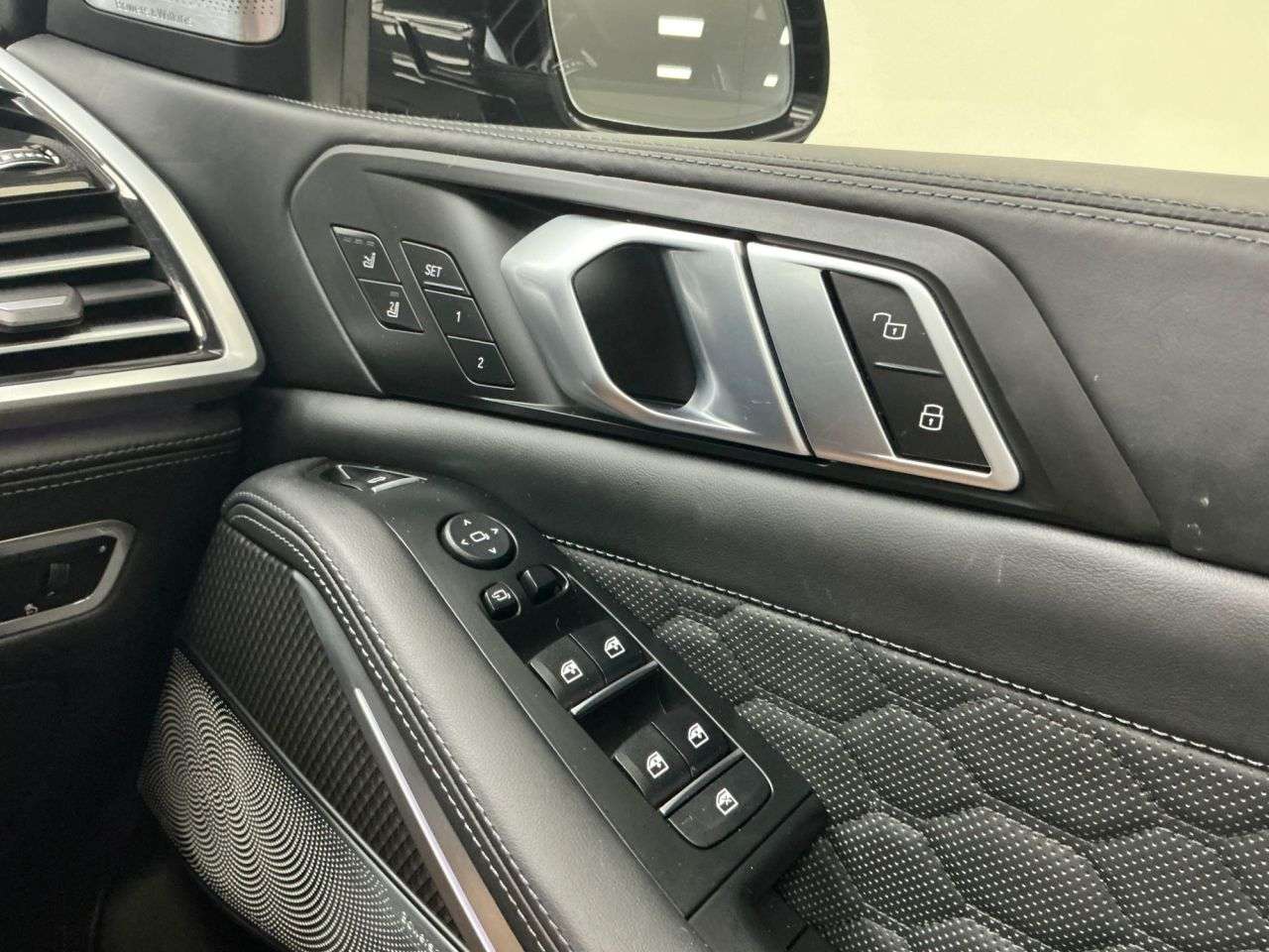 2022 BMW X5 M 2022 BMW X5 M