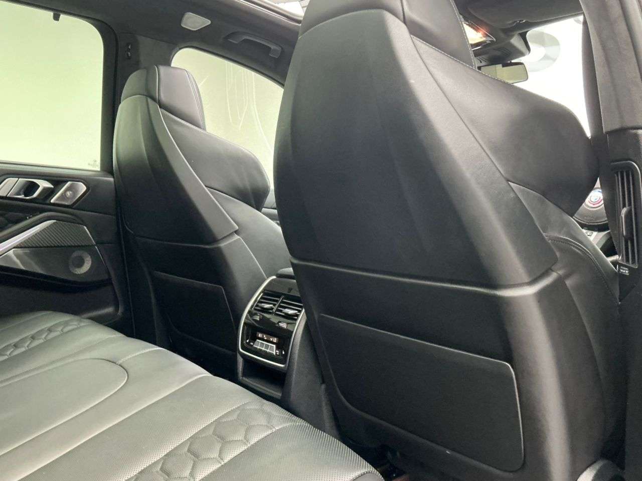 2022 BMW X5 M 2022 BMW X5 M