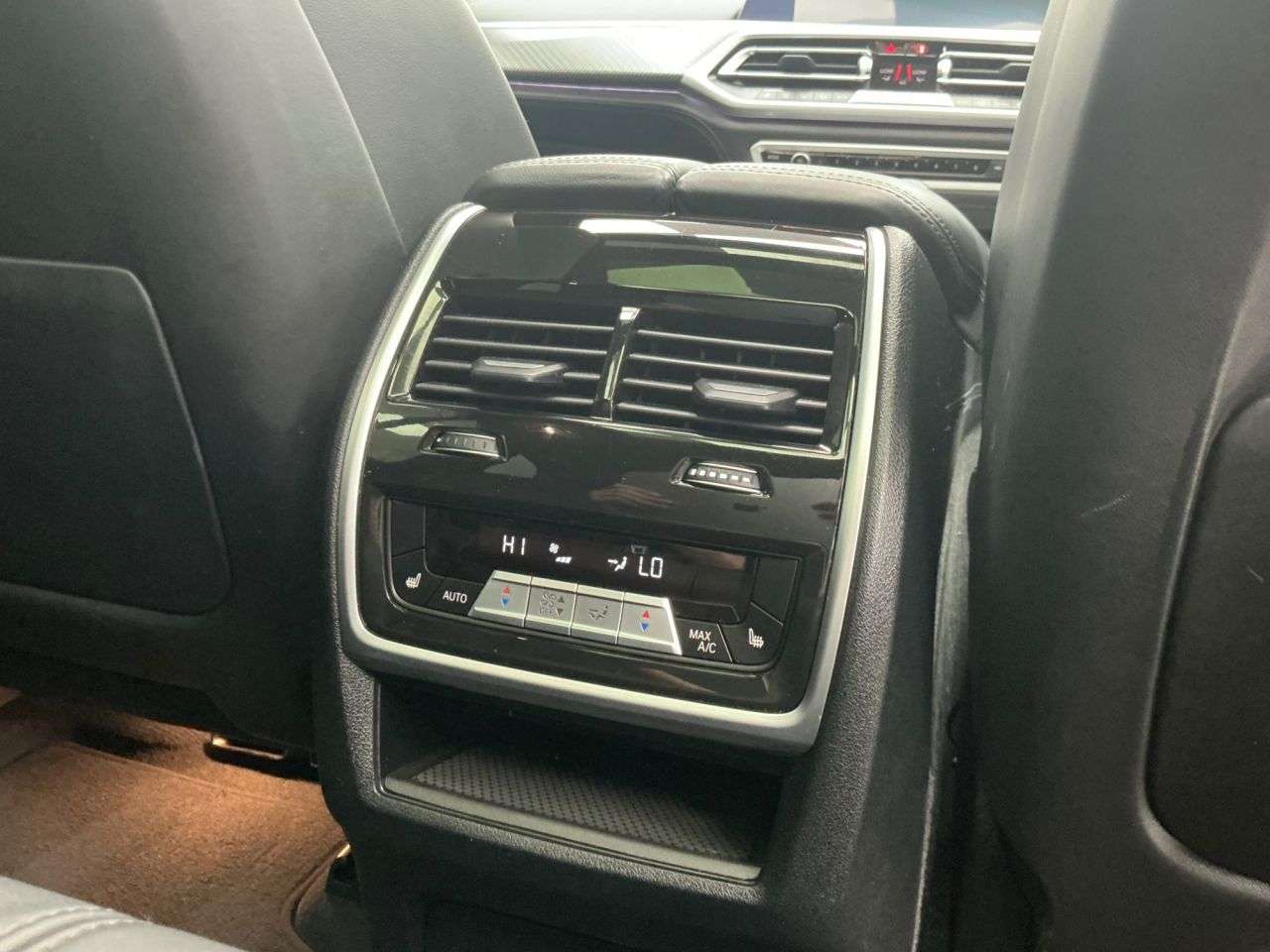 2022 BMW X5 M 2022 BMW X5 M
