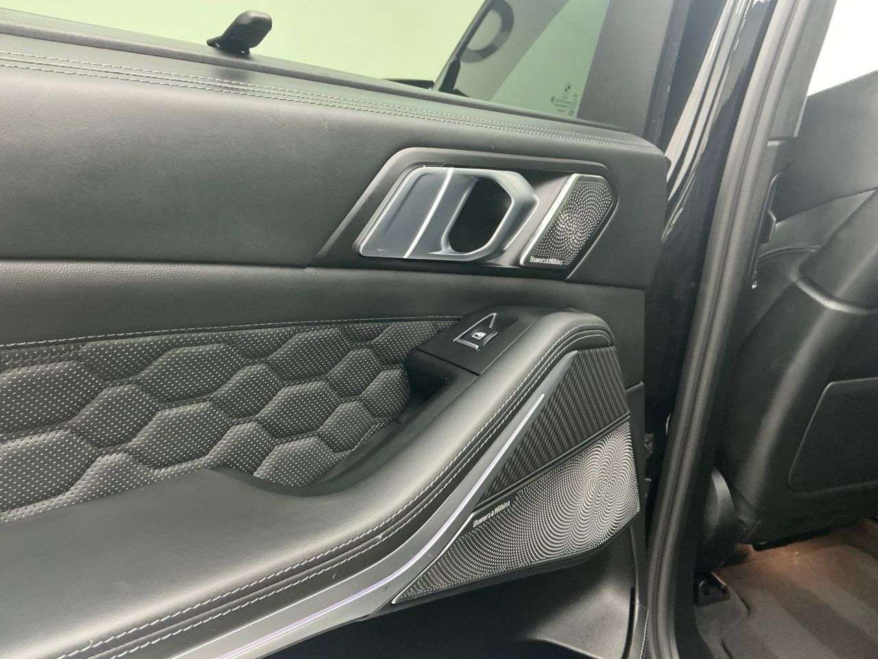 2022 BMW X5 M 2022 BMW X5 M