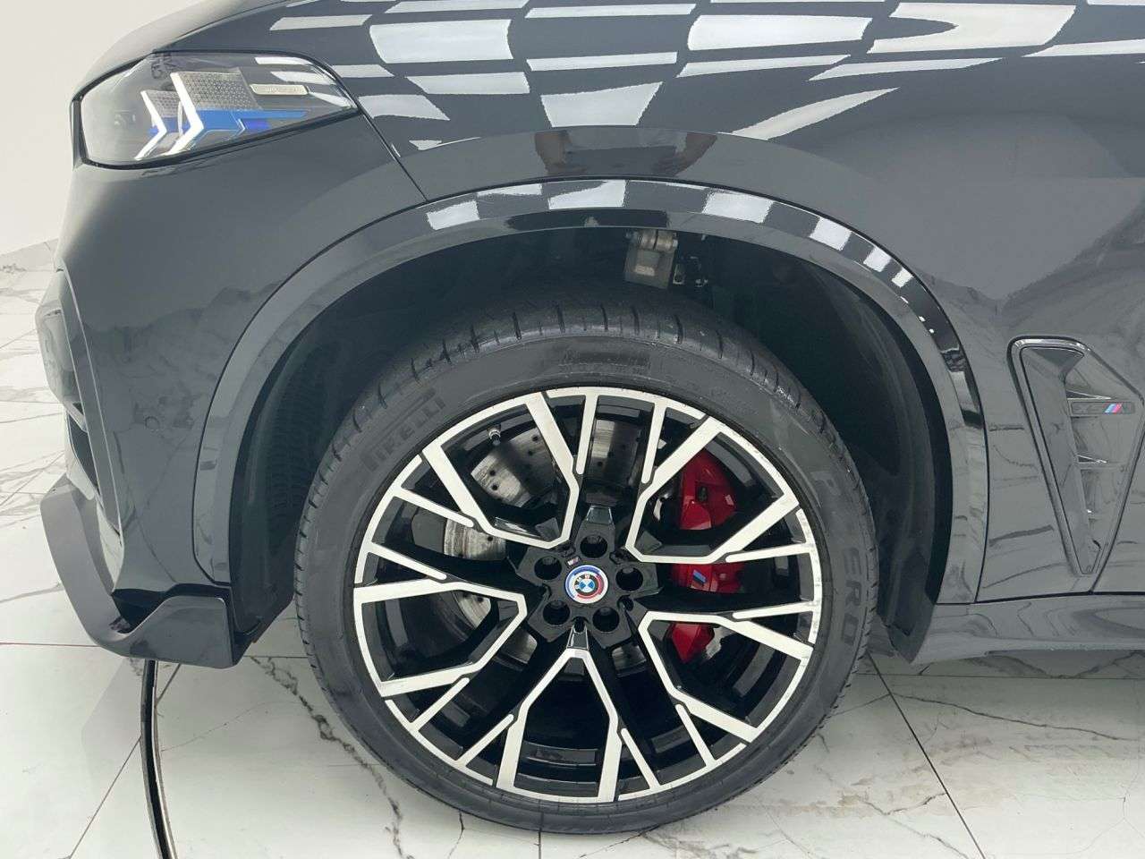 2022 BMW X5 M 2022 BMW X5 M