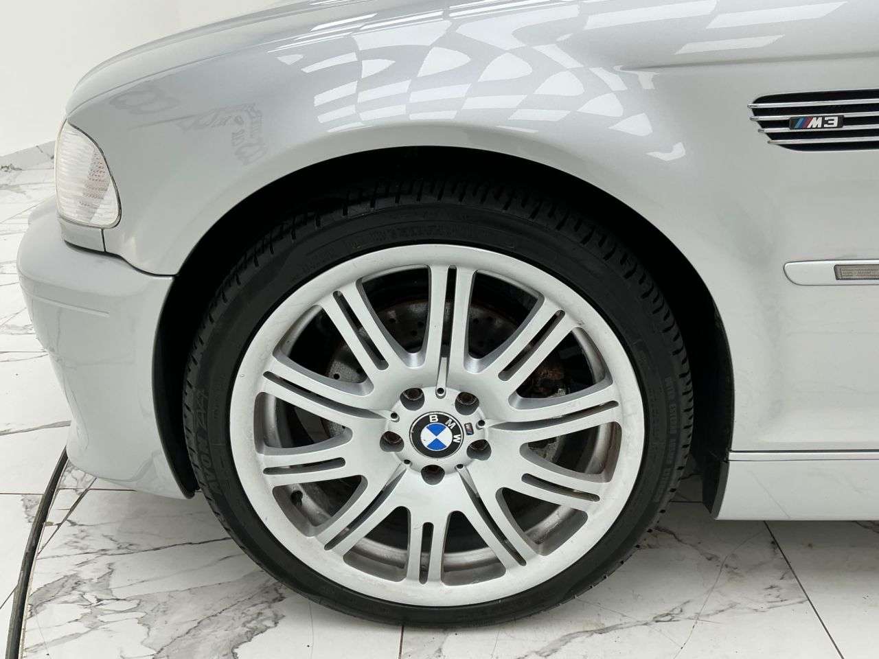 2005 BMW M3 2005 BMW M3