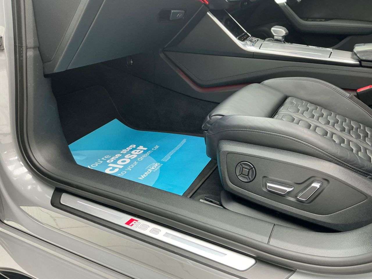 2020 AUDI RS6 AVANT 2020 AUDI RS6 AVANT