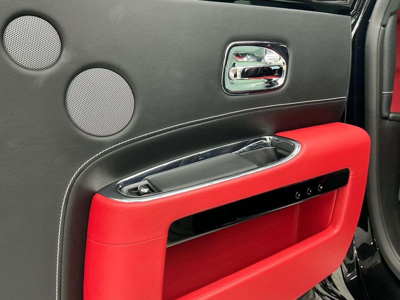 2017 ROLLS-ROYCE GHOST 2017 ROLLS-ROYCE GHOST