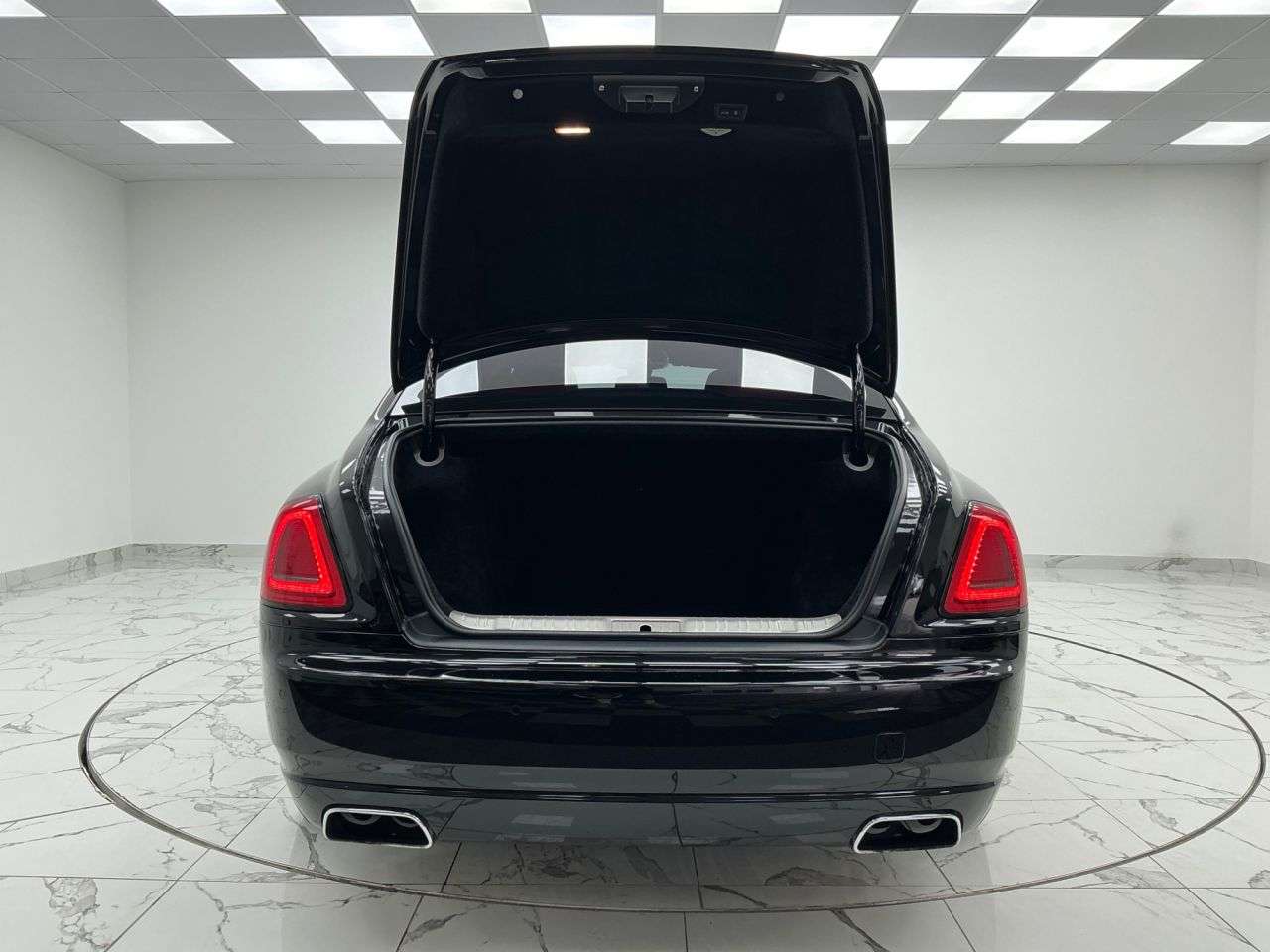 2017 ROLLS-ROYCE GHOST 2017 ROLLS-ROYCE GHOST