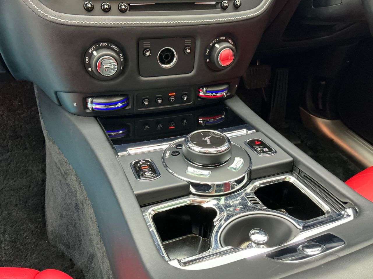 2017 ROLLS-ROYCE GHOST 2017 ROLLS-ROYCE GHOST