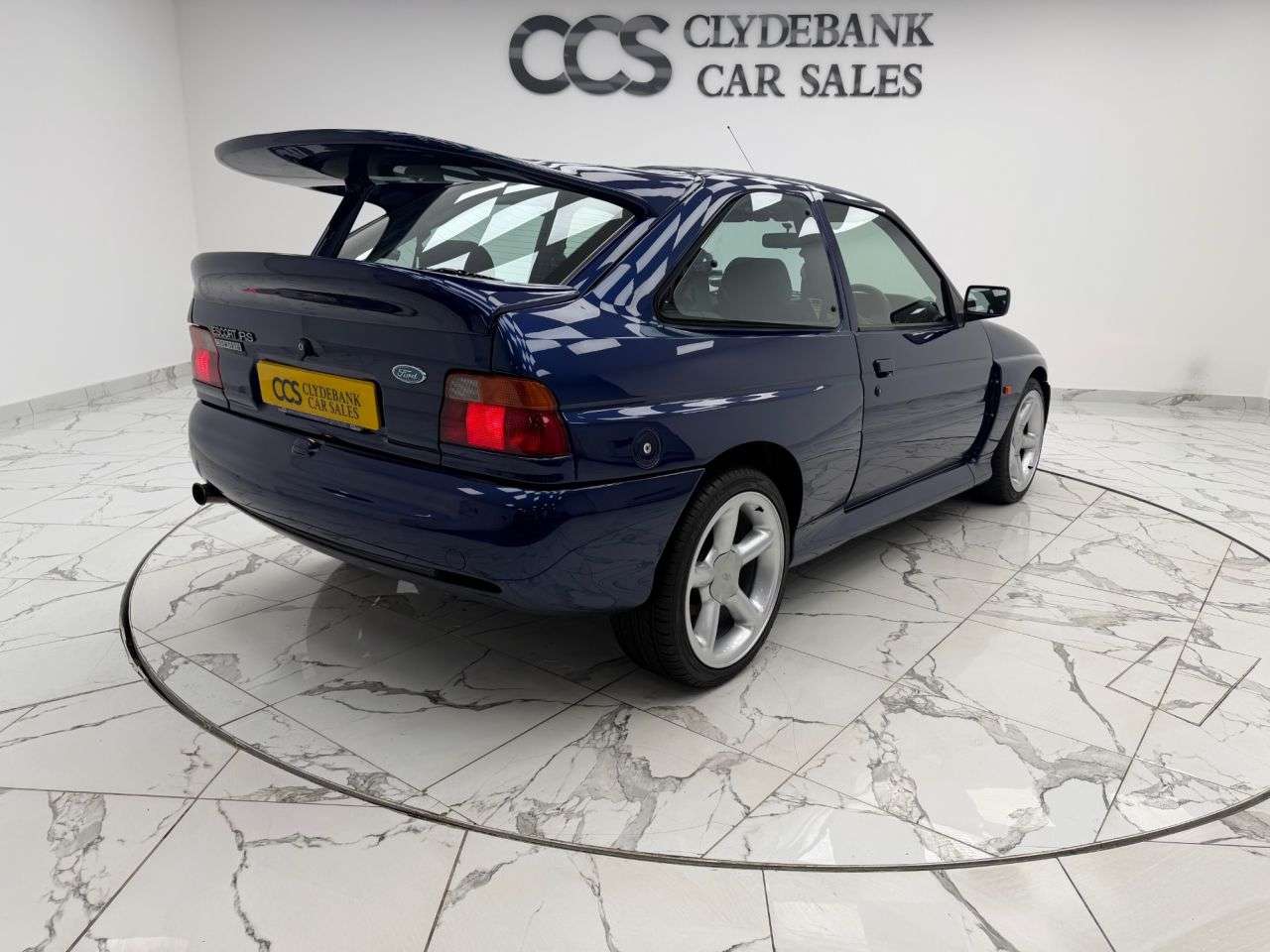 A 1992 FORD ESCORT 2.0 RS COSWORTH 4x4 BIG TURBO 2 keys, Service History A 1992 FORD ESCORT 2.0 RS COSWORTH 4x4 BIG TURBO 2 keys, Service History
