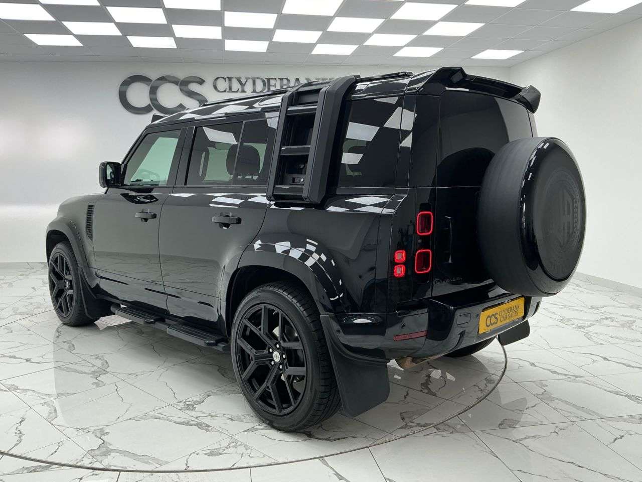 2021 LAND ROVER DEFENDER 110 2021 LAND ROVER DEFENDER 110