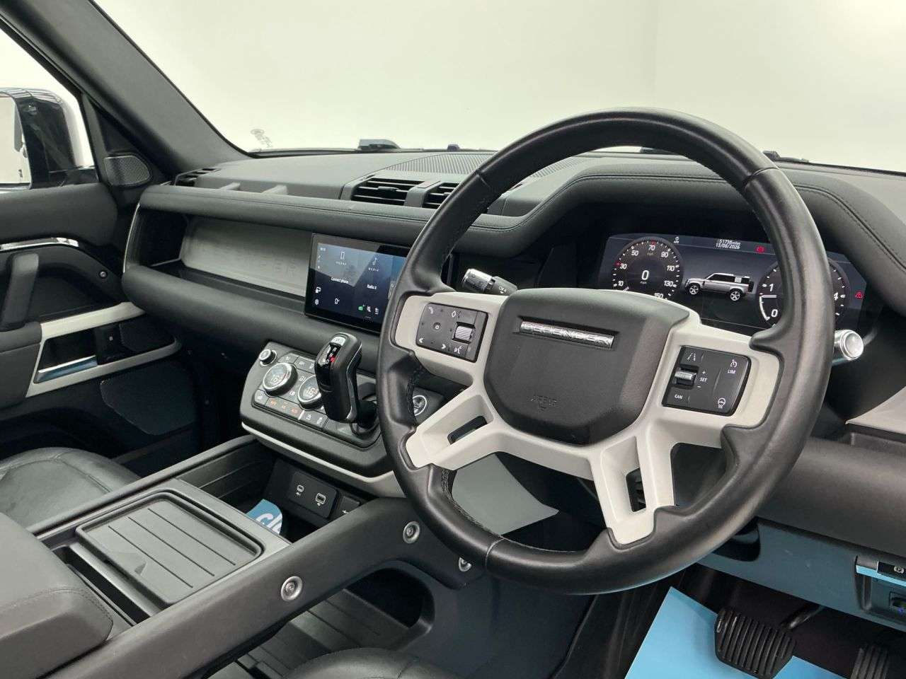 2021 LAND ROVER DEFENDER 110 2021 LAND ROVER DEFENDER 110