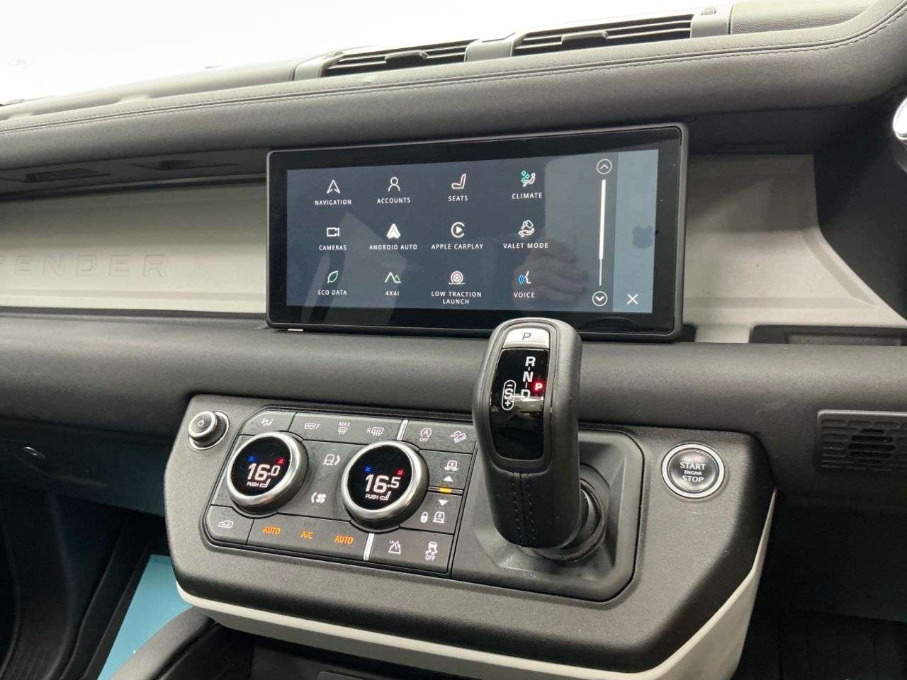 2021 LAND ROVER DEFENDER 110 2021 LAND ROVER DEFENDER 110